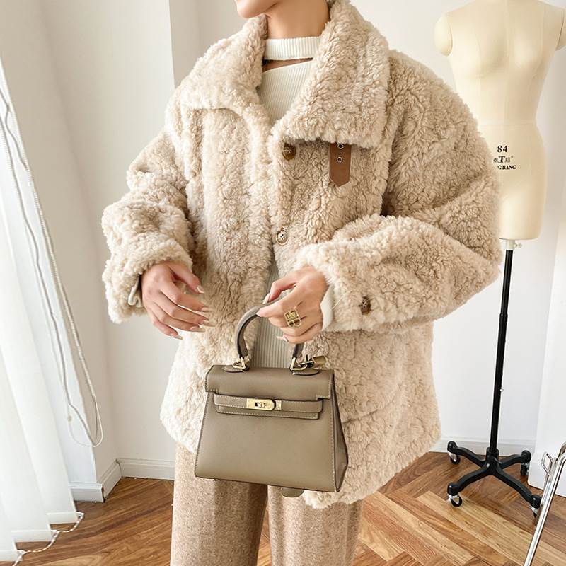 

Новое шерстяное пальто с мотоциклетным воротником ~ женское зимнее цельное пальто из искусственной овечьей шерсти со свободным мехом