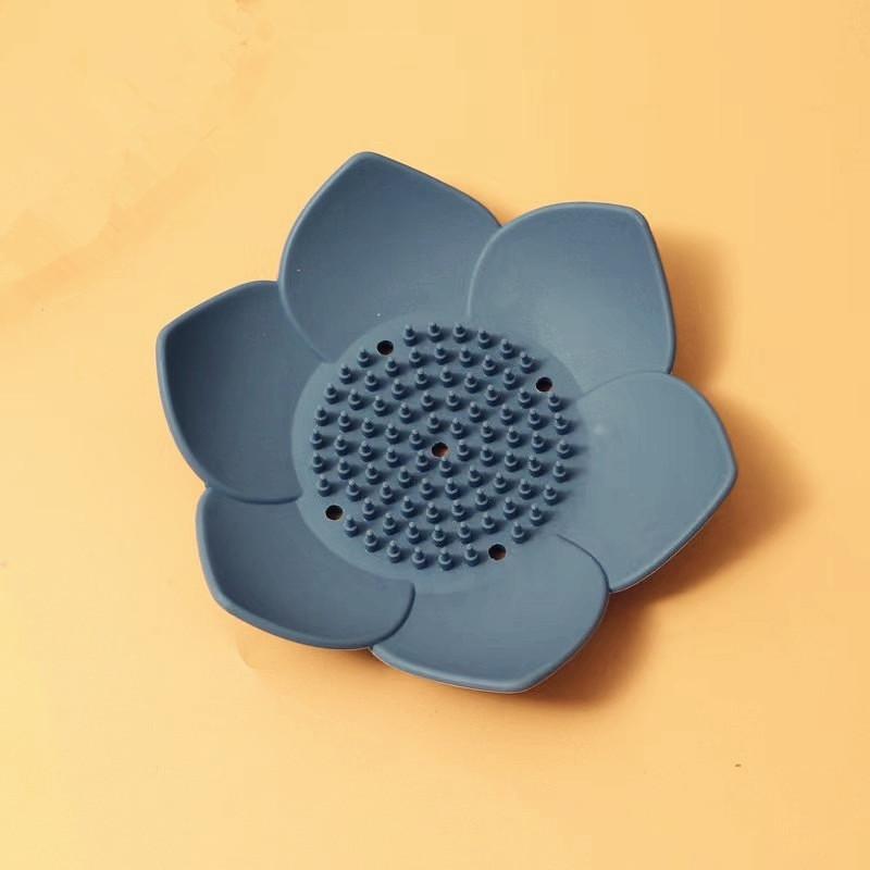 

1pc Bathroom Soap Box Lotus Design Soap Holder Silicone Soap Box Drain Box Bathroom Accessories