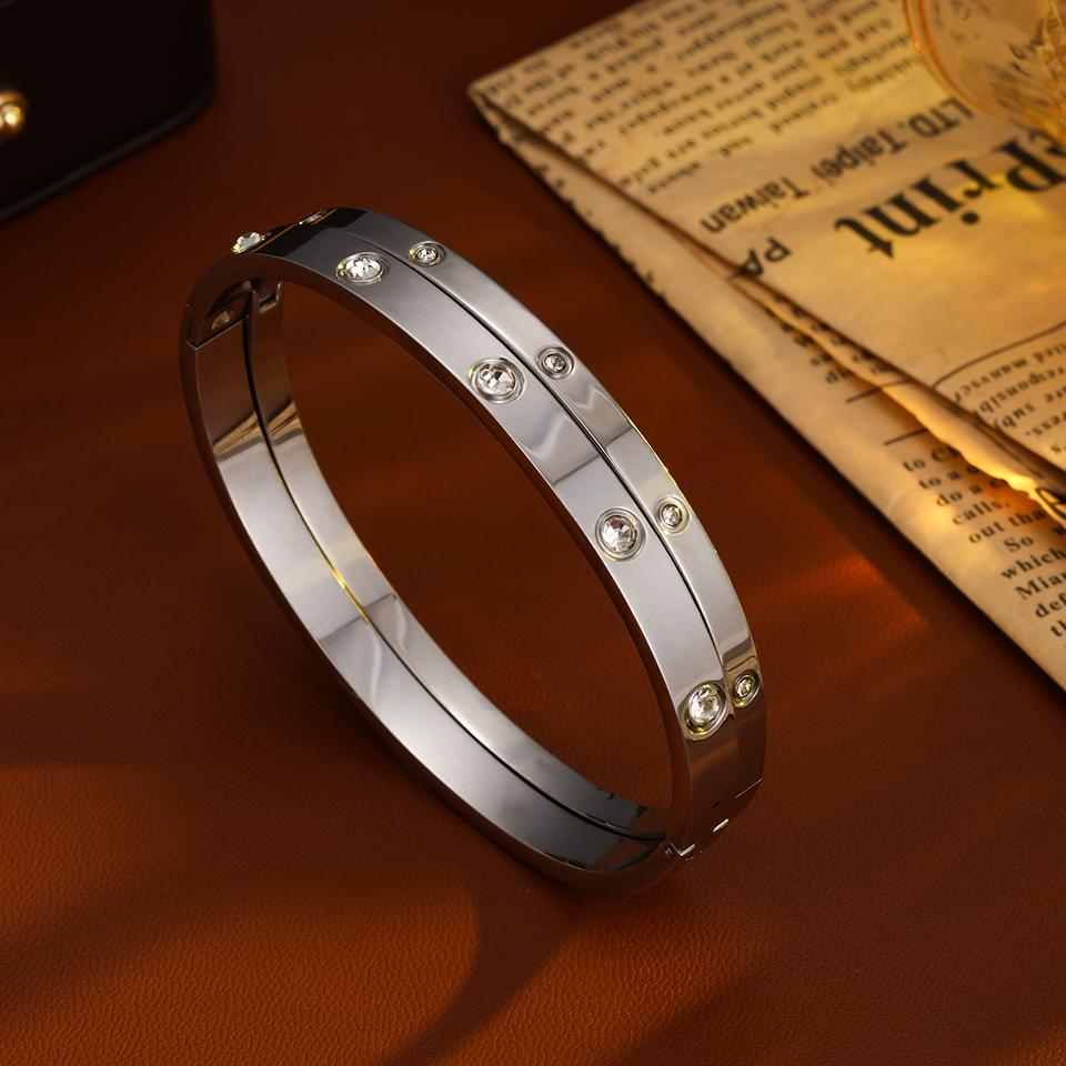 Classical Luxury Diamond-inlaid 18k Gold Stainless Steel Bracelets Suitable For Summer Travel And Fashionable Zircon