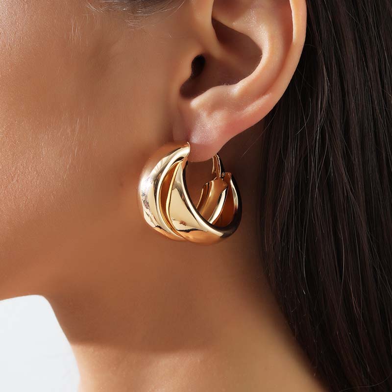 2026 New Fashion Metal Geometric Round Circle Hoop Earrings for Women Vintage Gold Color C-Shaped Statement Earring Jewelry Gift