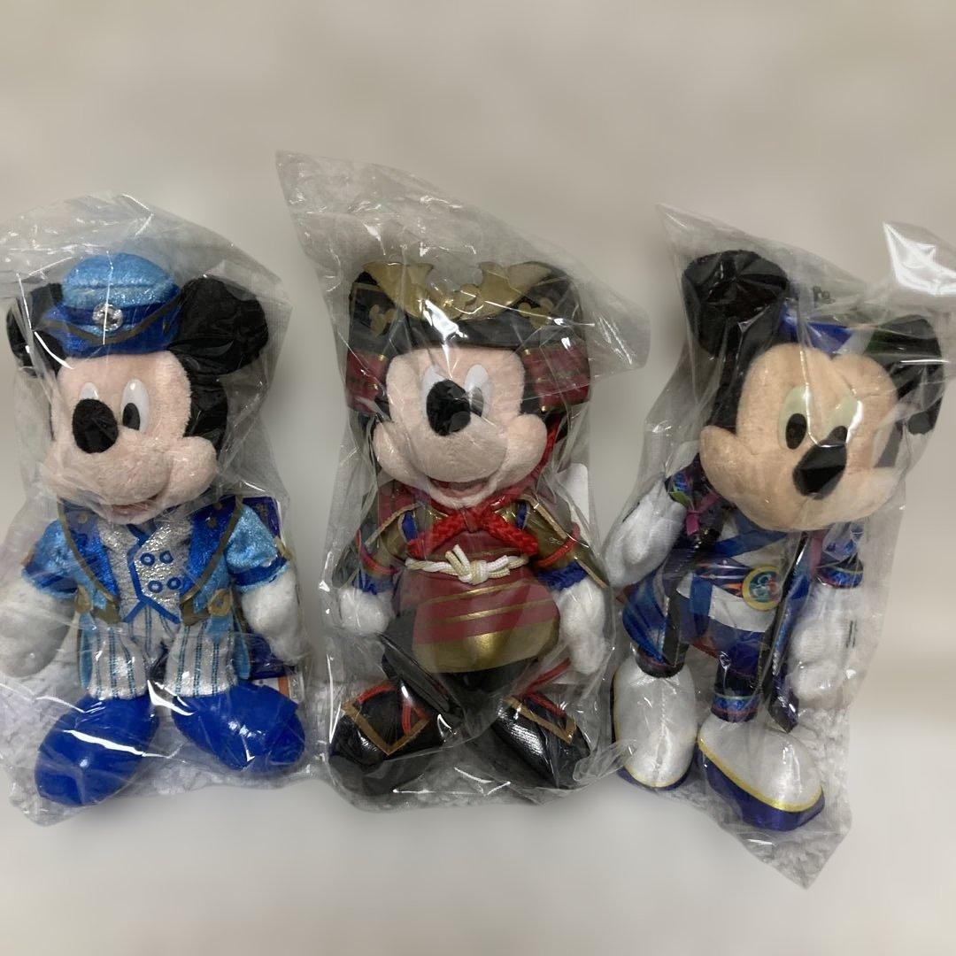 Disney Resort Mickey Mouse Plush Toy Badge 3-Piece Set