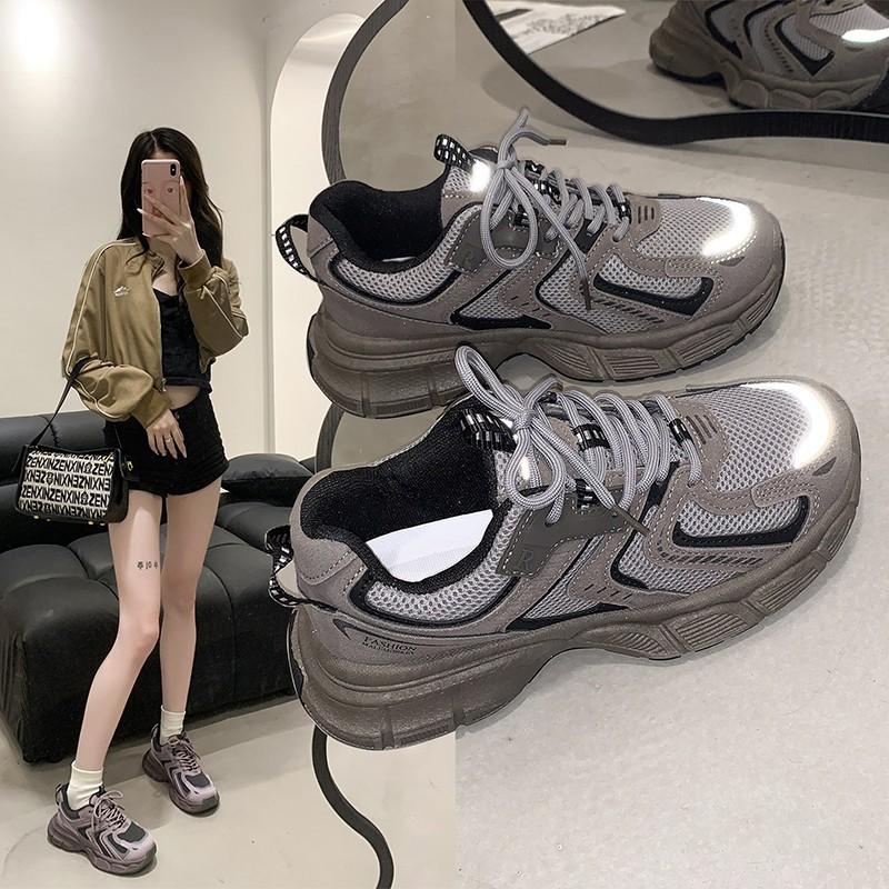 Fashion Platform Casual Sports Shoes Women's Spring 2025 New Retro Versatile Light Feet Little Dad Shoes