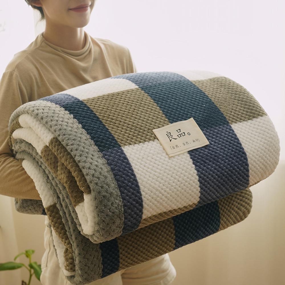 Coral Fleece Winter Throw Blanket Warm Sofa Throw Cozy Nap Blanket Dormitory