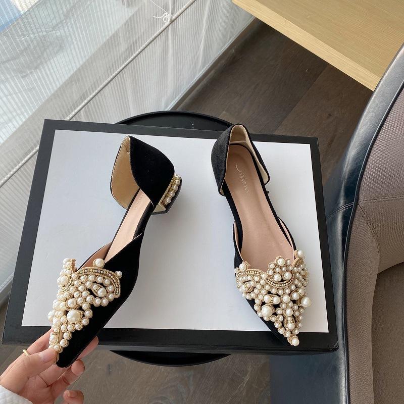 Fashion New Crown Pearl Flats Women Wedding Shoes Pointed Toe Female Dress Moccasins Low Pearl Heel Ladies Fashion Luxury Style 43