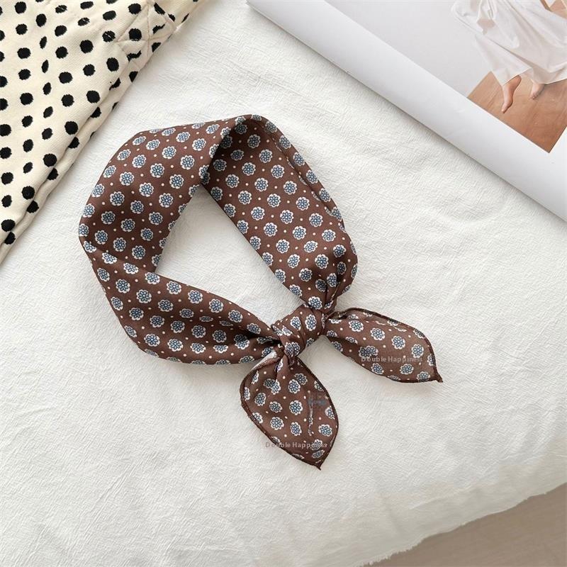 

55*55 Square Scarf Retro Printing Silk Scarf Women Neck Scarf All-Match Shawl Trendy Headscarf Women S Accessories Gifts as the picture