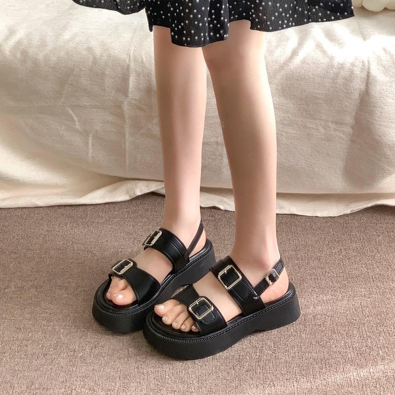 

Женские летние сандалии на толстой подошве, на одной платформе, с ремешком и пряжкой, универсальные, в корейском стиле, студенческие, повседневные, римские сандалии 35 чёрный