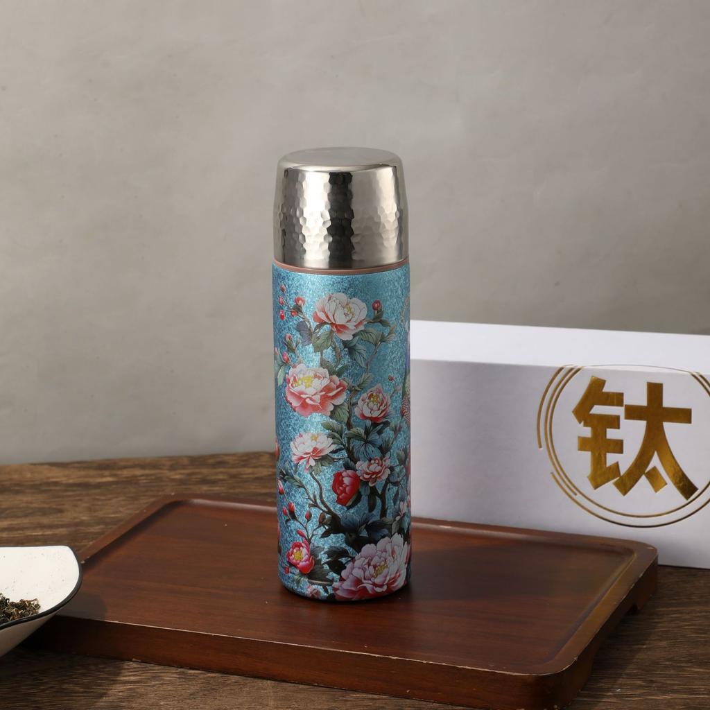 High-Value Titanium-Covered Double-Layer Thermos Cup Portable Hammer-Pattern Vacuum Stewed Teacup Light Luxury High-End Business Gift Cup