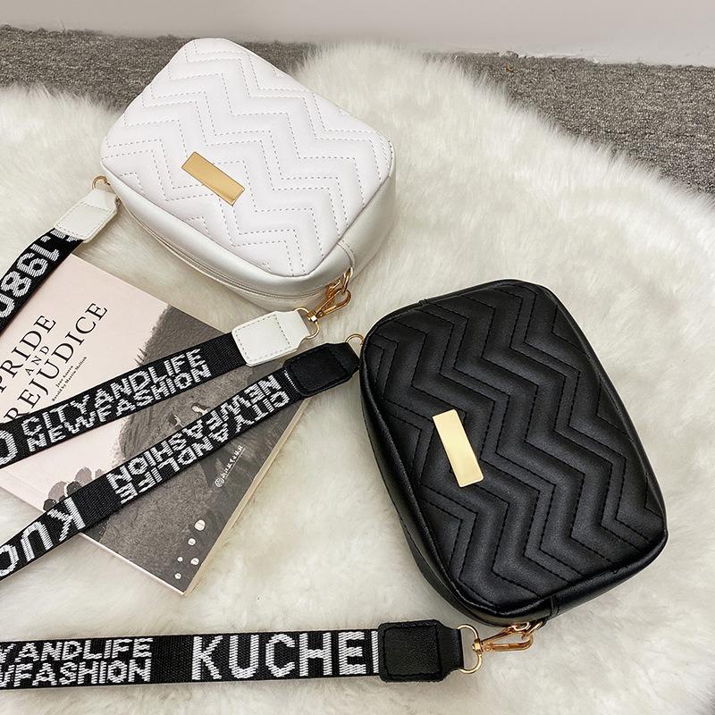 Printed Shoulder Strap Crossbody Small Square Bag Bag Women's Wave Pattern Embroidery Bag