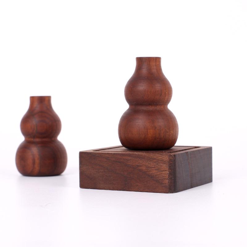 Wooden Walnut Aroma Diffuser: Essential Oil Vase for Home & Bedroom
