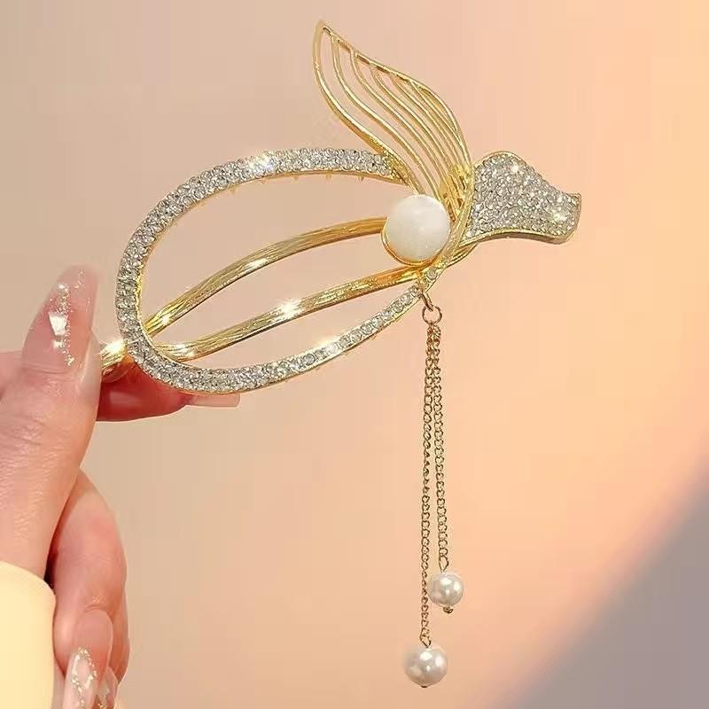 Metal Gold And Black Color Hair Clip Tassel Fixing Artifact Twist Clip Word Clip Light Luxury Horizontal Clip Hair Accessories