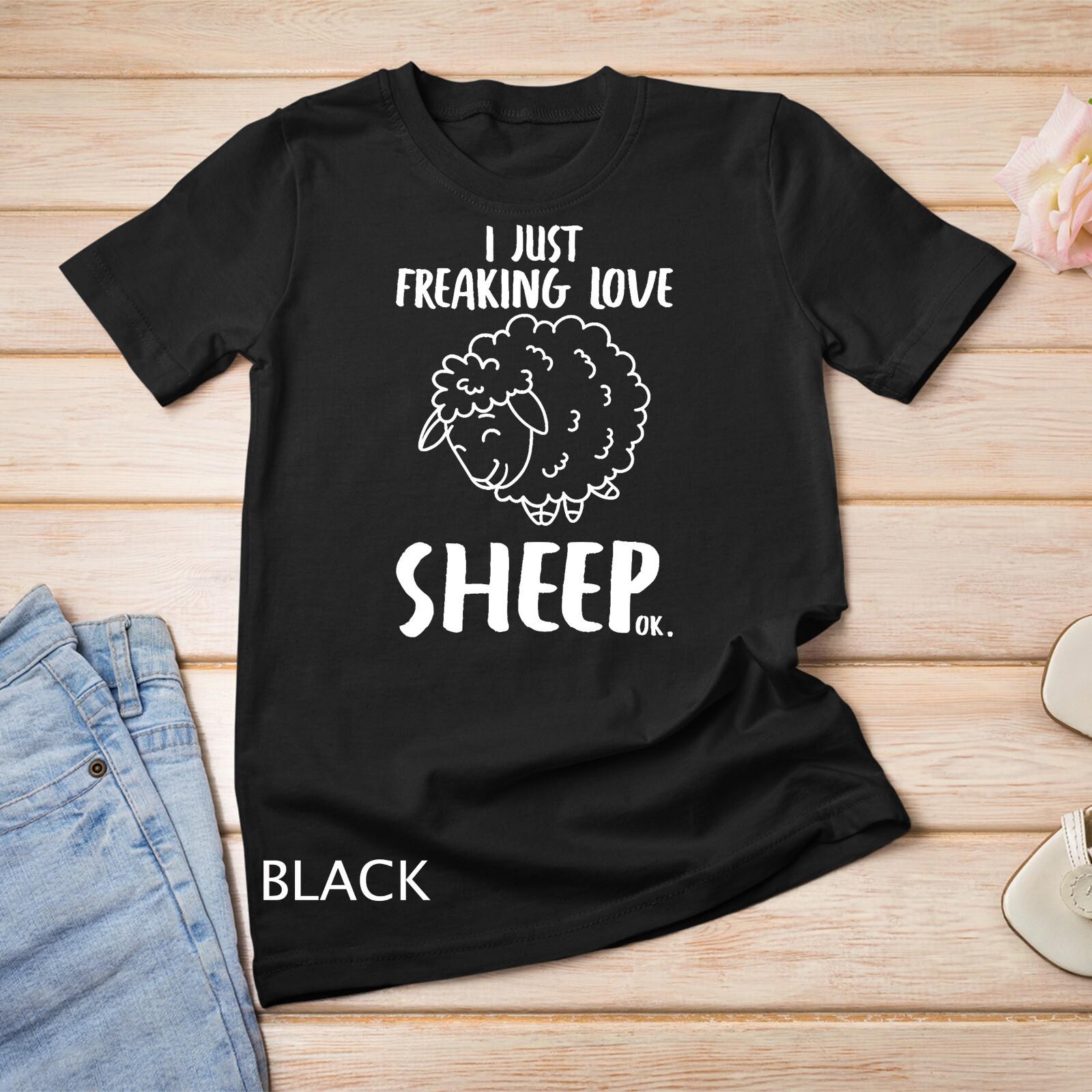 Funny Sheep Design for Farmers and Sheep Lovers T-Shirt Mens Womens Tees Top Unisex T-Shirt Mens Womens Tees Top XL
