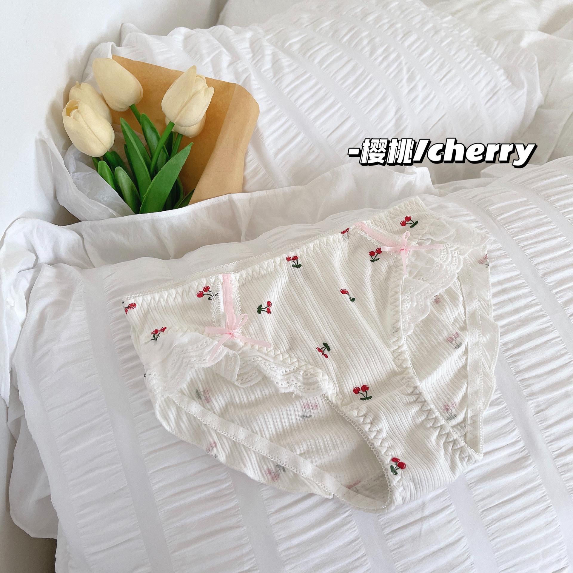 

Женские весенне-осенние трусики с мультяшным фруктовым принтом и кружевной отделкой с низкой посадкой One Size вишня