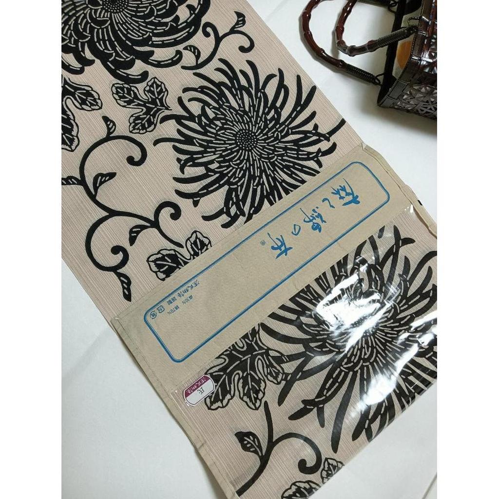 Used [Final Price][Brand New Unused] The Tale of Genji Yukata Fabric Roll, Off-white & Swallow Obi Clasp