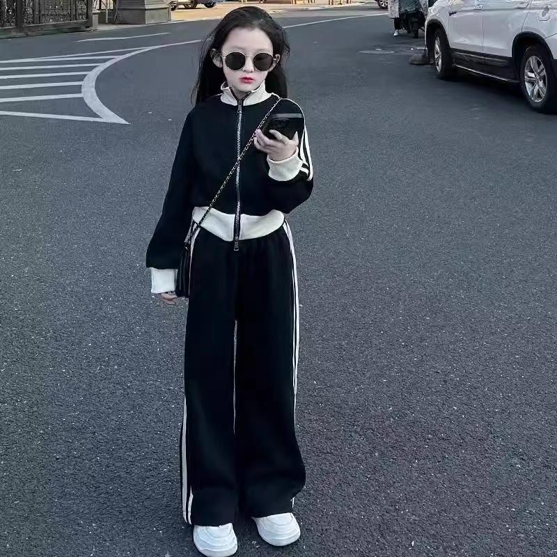 Girls' Contrast Color Stand-up Collar Sweater, High Waist, Wide-leg Pants, Casual Two-piece Suit, Medium and Large Children's Korean Suit