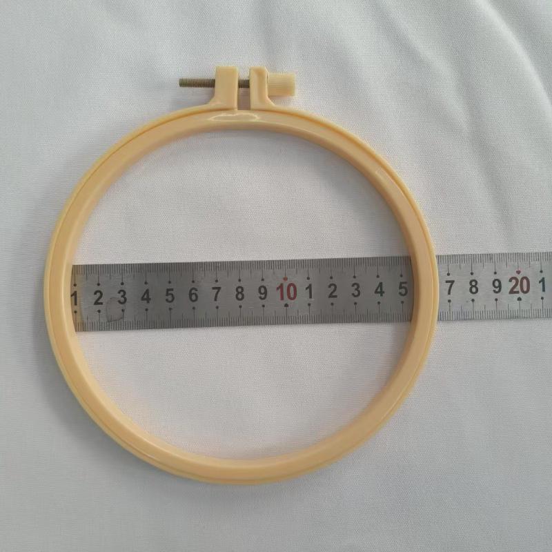 Adjustable Plastic Bamboo-Style Embroidery Hoop for DIY Cross Stitch and Fabric Stretching