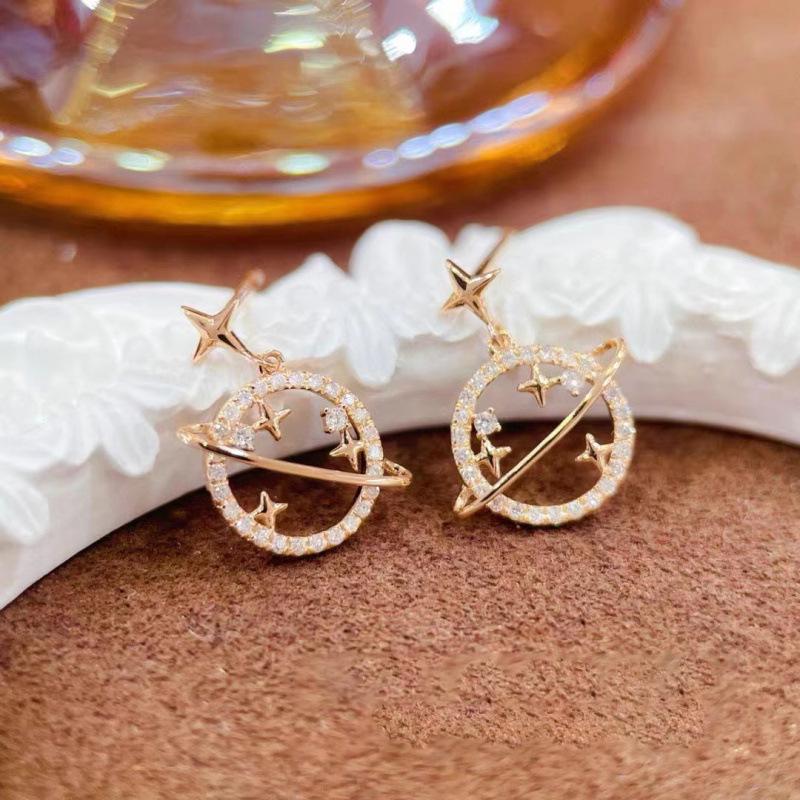 Trendy Minimalist Star Stud Earrings for Women - Elegant Planet-Inspired Niche Design