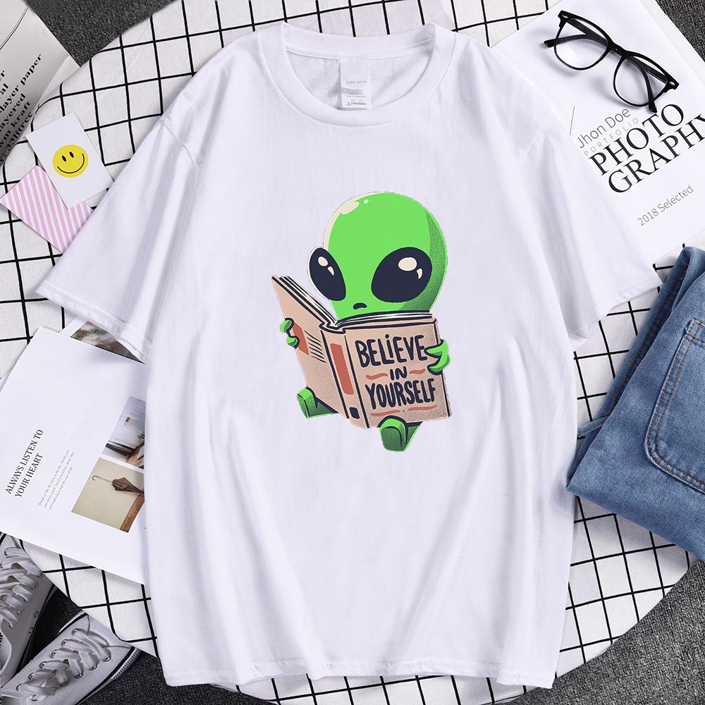 Believe In Yourself Alien Is Reading Graphic Tshirt Man Women Soft Casual Tops Unisex Oversized T Shirt  Kawaii Clothing