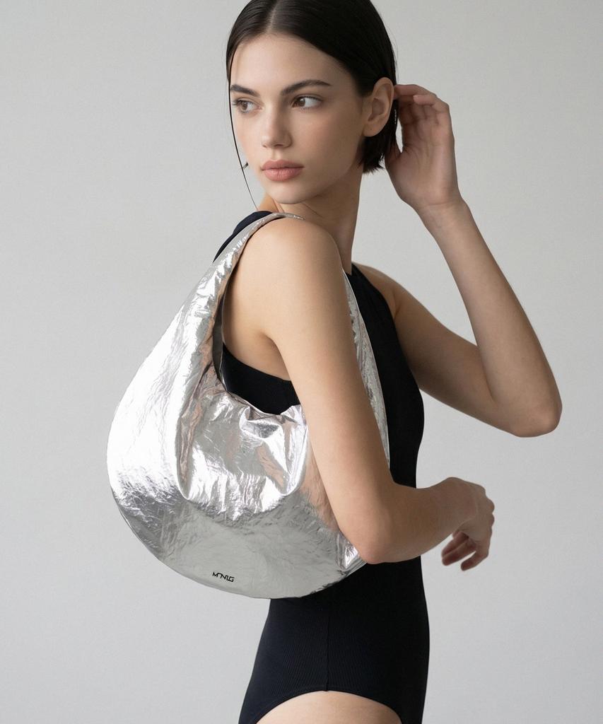 Manig Fluid System Tote (Metallic Silver)
