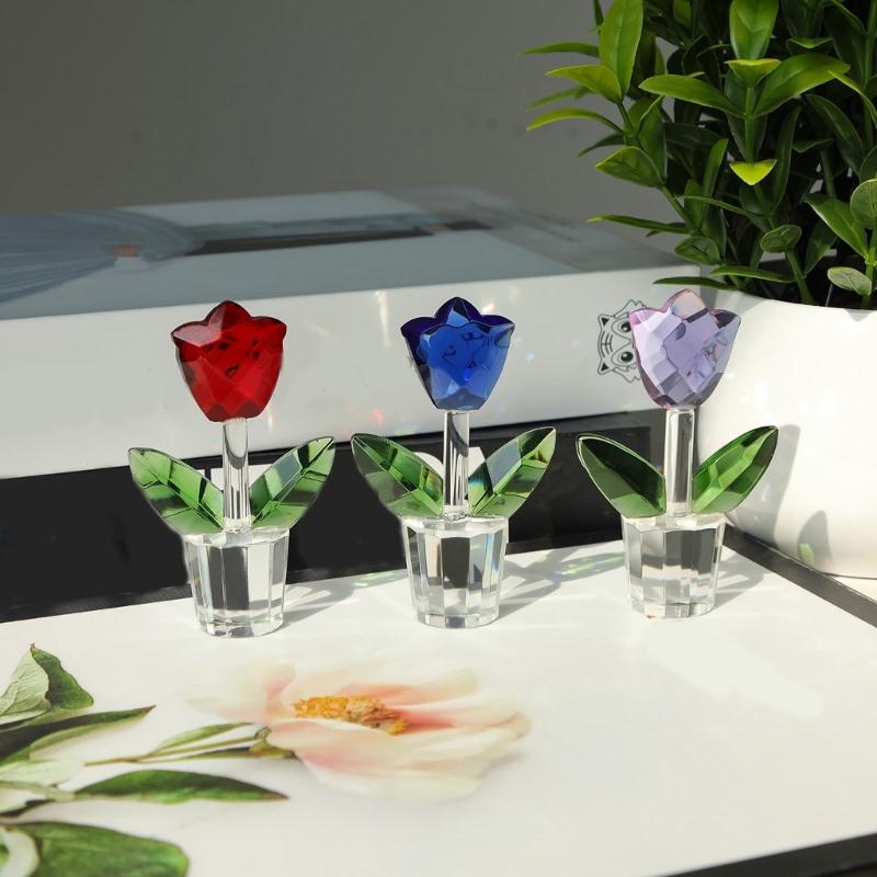 Captivating Crystal Tulips Sculpture Glass Miniature Flower Decorative Figurine Ornament for Valentines Day Gift Giving