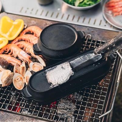 Compact Outdoor Multitasker: Mini Dutch Oven for Stewing, Braising, and More