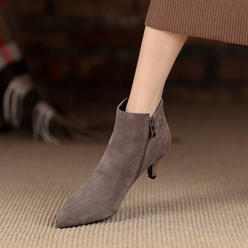 Krazing Pot Cow Suede Winter Pointed Toe Med Thin Heels Modern Boots Women Big Size 43 Zipper Basic Clothing Ankle Boots