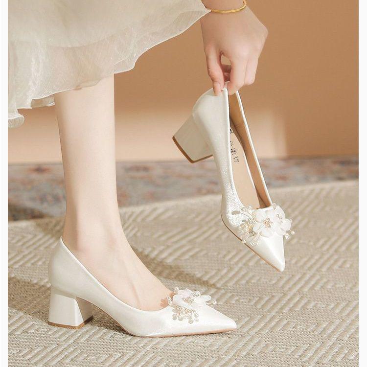 Women's Chunky Heel Satin Bridal Shoes - Pointed Toe with Floral Design for Weddings and Engagements