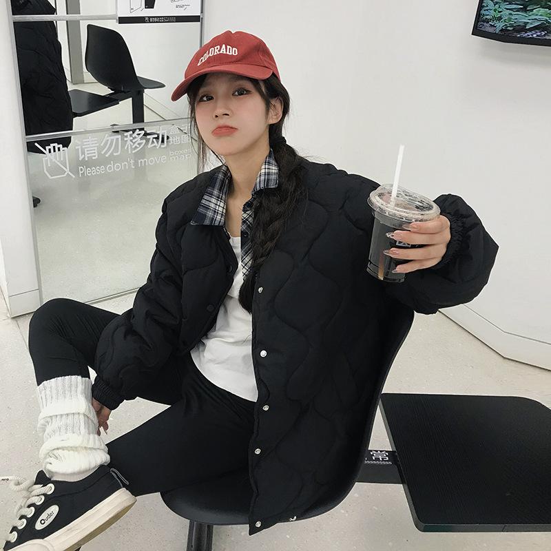 

Большой размер маленький ароматный воротник без воротника ромбовидная пуховая хлопковая одежда женская зимняя короткая с круглым вырезом толстое пальто дизайн хлопковая одежда XL чёрный