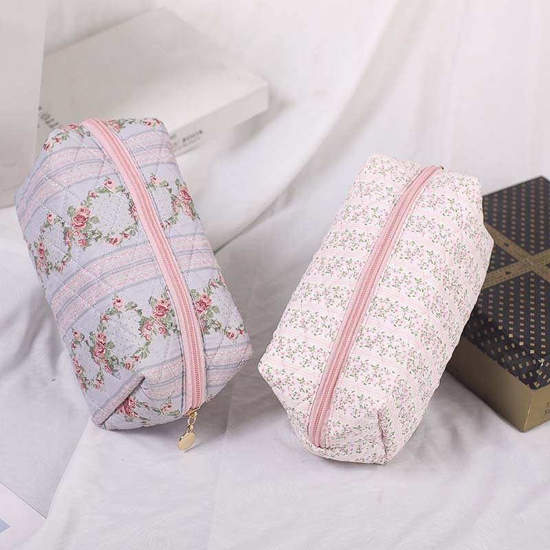 WTEMPO Floral Printed Quilted Makeup Bags Outdoor Travel Cosmetics & Skincare Products Zipper Bags Large Capacity Portable Soft Storage Bags