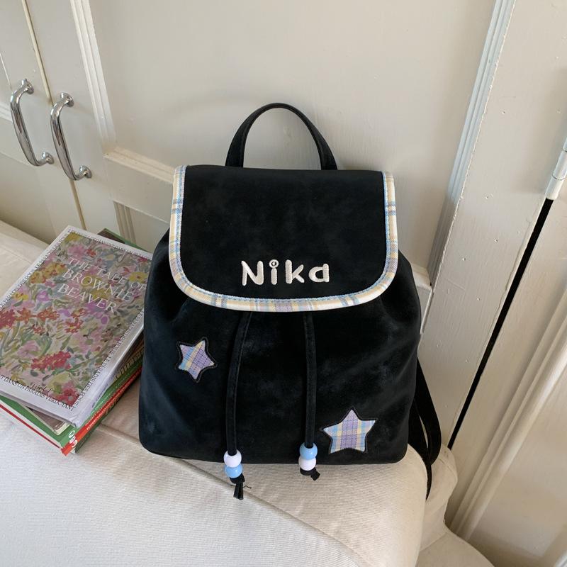 

2025 осень новая сумка-рюкзак женская метр звезда шнурок школьная сумка ретро замша колледж стиль рюкзак для девушки чёрный