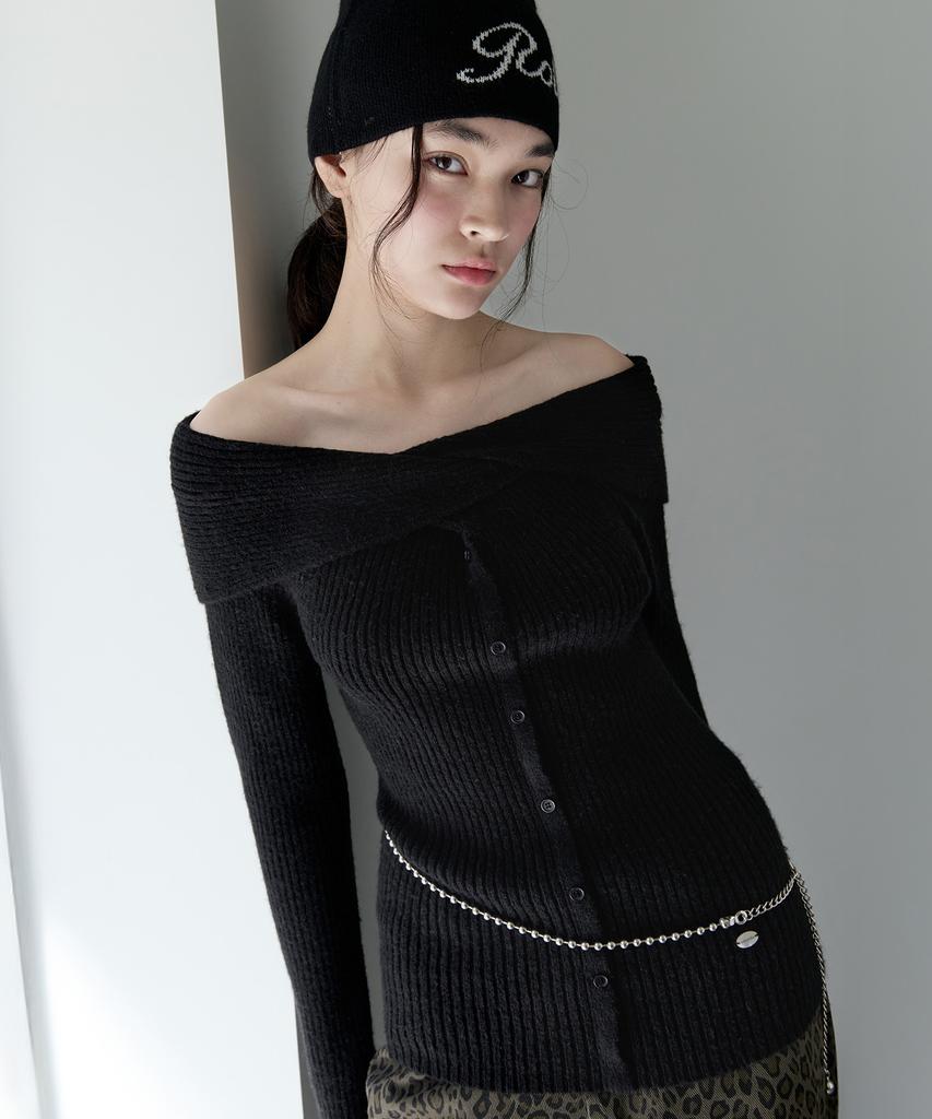 ROLAROLA Wool Blended Twist Button Off Shoulder Knit Black