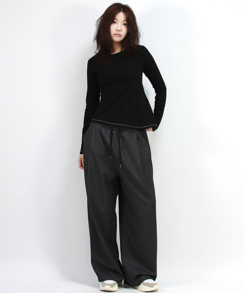 Deumakeu Pin Stripe Slacks Semi-Wide One-Tuck Pants