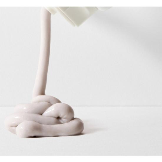 Innisfree Jeju Volcanic Pore BHA Cleansing Foam (Large Size) 250 g — Deep Pore-Cleansing Exfoliating Foam