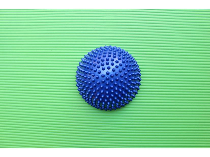 

Дитячий сенсорний масажний та балансувальний м яч - тактильний півколо для йоги синій