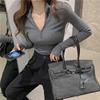 Neues Basishemd für Damen, Herbst und Winter, koreanische Version, langärmeliges T-Shirt, halber Reißverschluss, schlank, sexy innen mit kurzem Crop Top, Trend