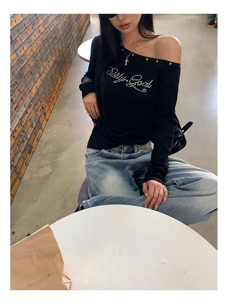 Retro Rhinestone Cold Shoulder Long Sleeve T-shirt in Black - Slim Fit Off-the-Shoulder Top for Women, Spring/Autumn European & American Style.