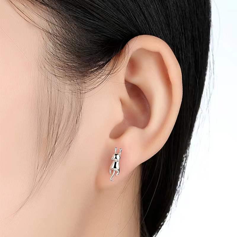 Korean Cute Kitten Stud Earrings for Women - Fashionable, Simple & Smooth Cat Jewelry