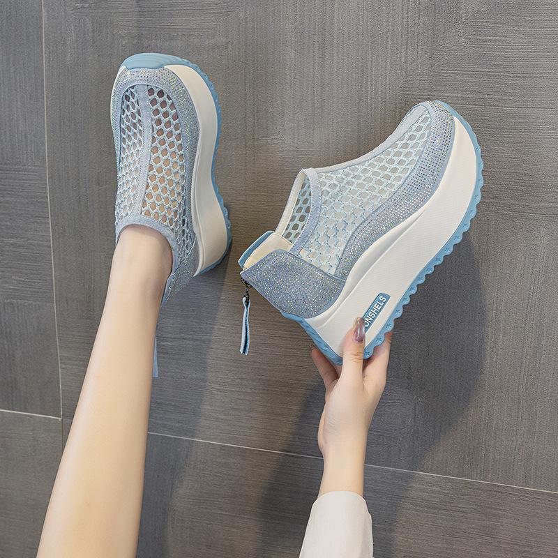 Hollow Women's Sandals 2025 Xia Xin Round Head Special Mesh Breathable Casual Fashion Explosion Thick Sole Heightening Dad Shoes