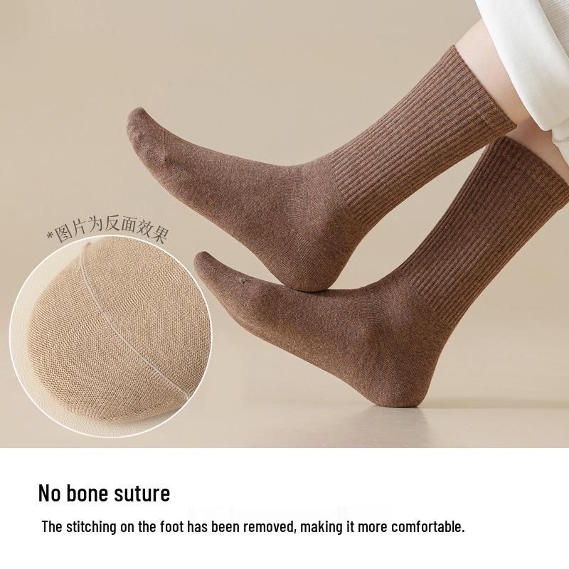 Women's Seamless Cotton Mid-Calf Socks: Antibacterial, Odor-Resistant, Sweat-Absorbent, Breathable, High-Top for Autumn and Winter.
