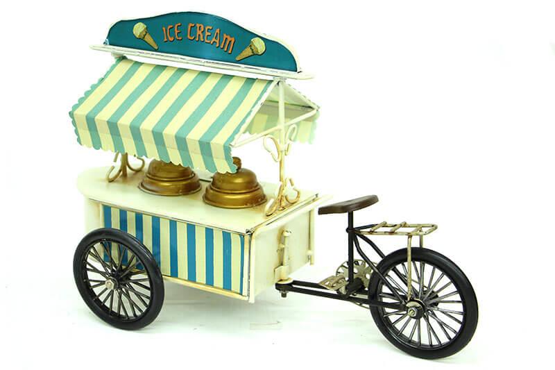 

Декоративная металлическая тележка для мороженого