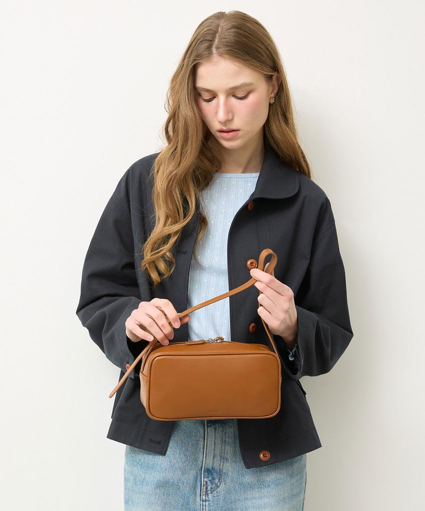 New Looky Square Leather Shoulder Bag _Brown