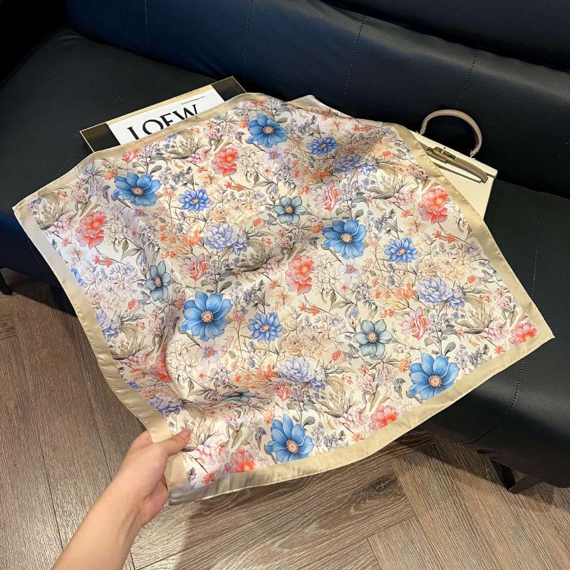 Fashion Black and White Printing Temperament Square Scarf Imitation Silk Korean Version Decorative Scarf Scarf Professional Decorative Shawl Silk Scar