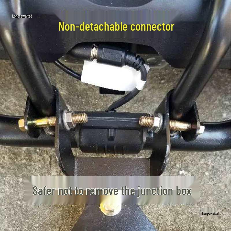 Verstärkter Hakenadapter für die Anhängung am Heck von Karts
