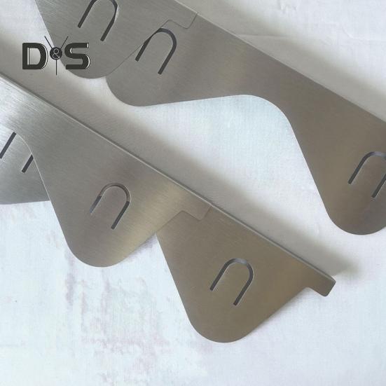 2Pcs Stainless Steel Stove Gap Cover Adjustable Length Stove Gap Filler Heat Resistant Kitchen Oven Counter Side Gap Filler Kit Range Trim Guard