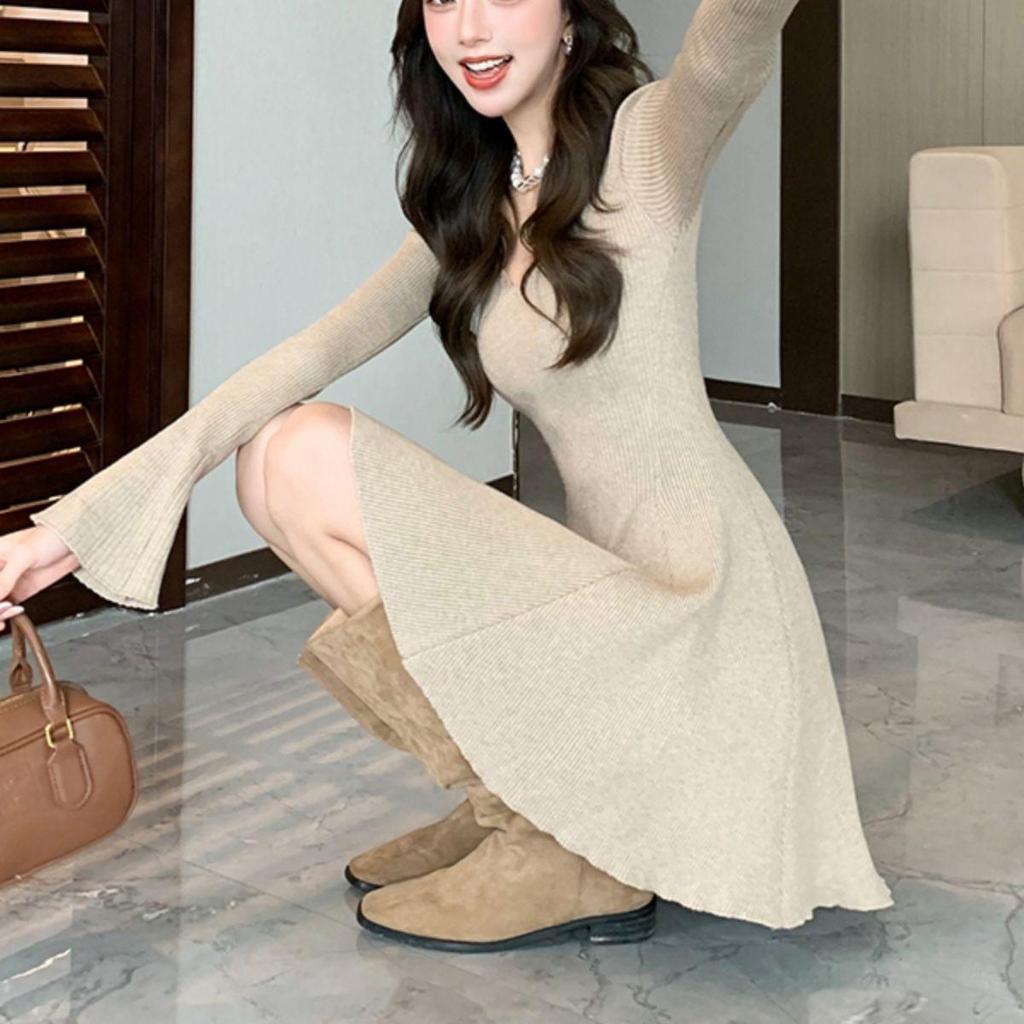 Elegant V-Neck Slim-Fit Knitted Dress for Women – Petite, Waist-Cinching A-Line Skirt, Perfect for Spring & Autumn as an Inner or Base Layer