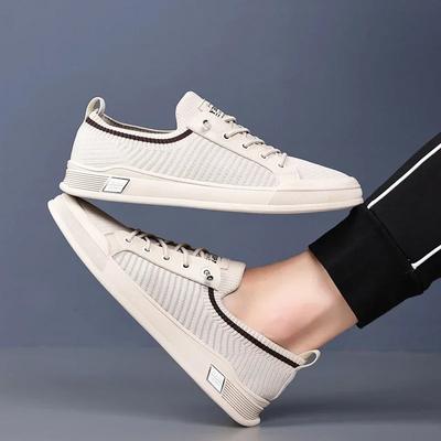 Men's Shoes 2026 New Mesh Breathable Lightweight Thin Style Lazy Foot On Trendy and Fashionable Sports and Leisure Shoes