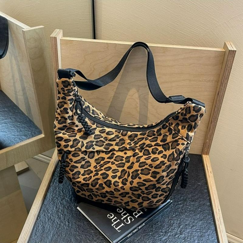 Leopard Print Best Selling Crossbody Bag Sporty and Casual Single Shoulder Bag Popular and Versatile Dumpling Bag