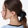 L’OMBRILLANT Pearl Ribbon Black Scrunchie