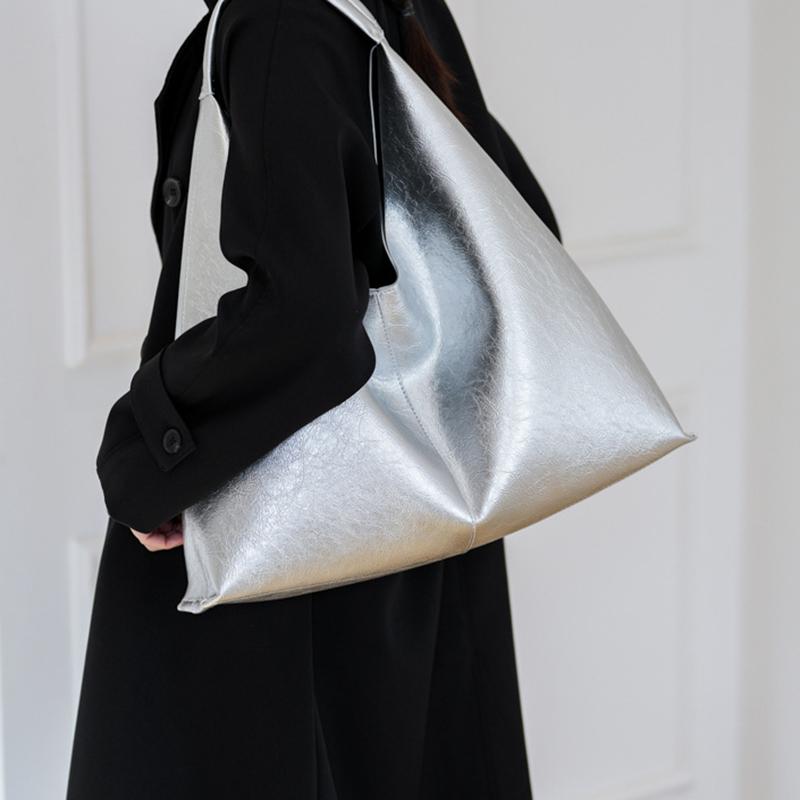 Large Capacity Silver Brand Hobo Bag for Women Luxury Designer PU Leather Trigle Purse Trend Casual Shopper Handbag