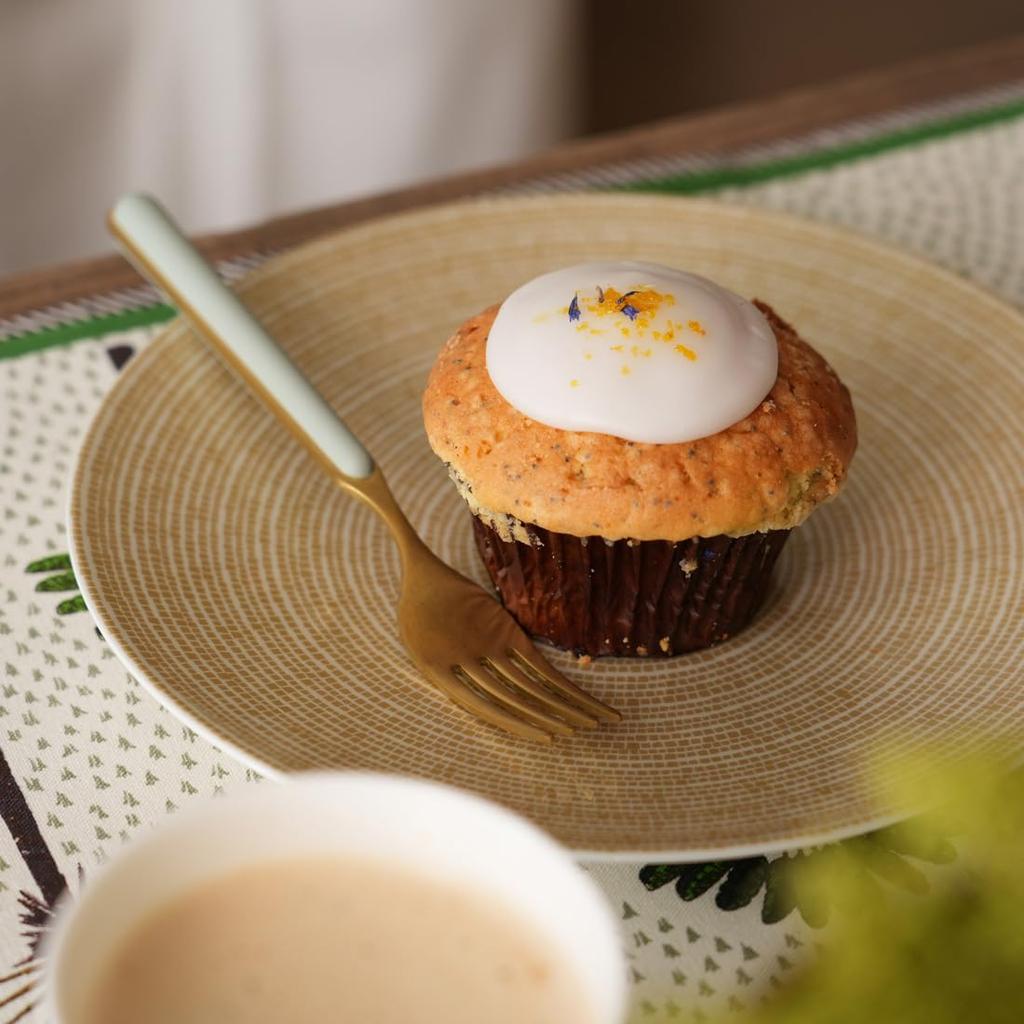 NARUMI Luminar Plate, 21cm, Gold, Stylish, Modern, Casual, Cake Plate, Dinner Plate, Microwave and Dishwasher Safe, Gift Boxed, 52528-5638