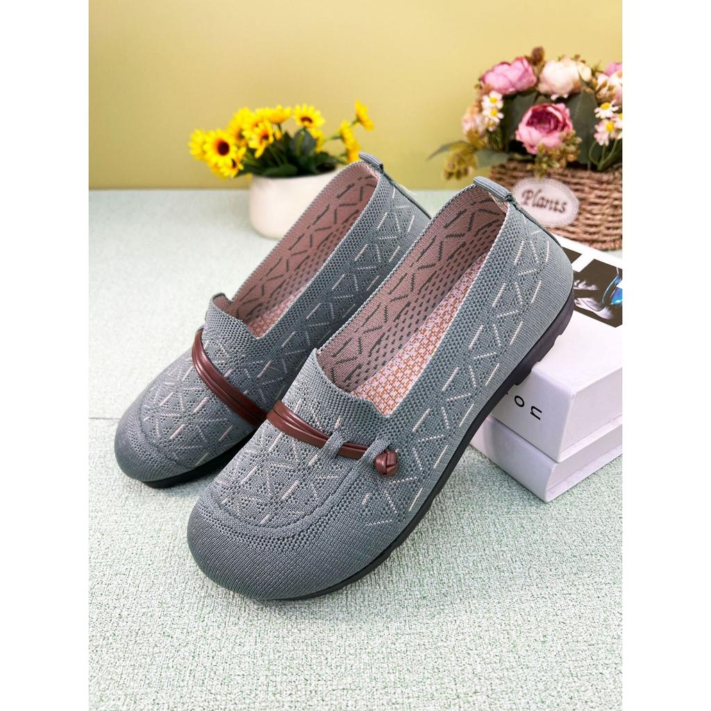 2025 New Style Shoes Casual Men Shoes Soft Sole Breathable Fashionable Light Slipper Women Shoes Single-layer Shoes